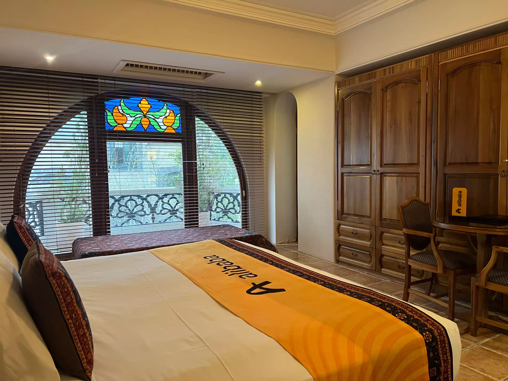 Alibaba https://cdn.alibaba.ir/ostorage/hotel-accommodation-images/696e2c4846ae9d8e6fb49b26_08- ارسی- سرای زمرد (5).webp